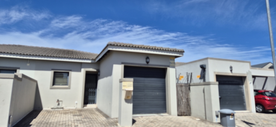 2 Bedroom Property for Sale in Parklands North Western Cape